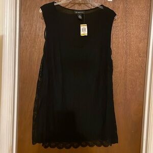 Women's Inc International
Concepts Black Embroidered Lace
Shell​​